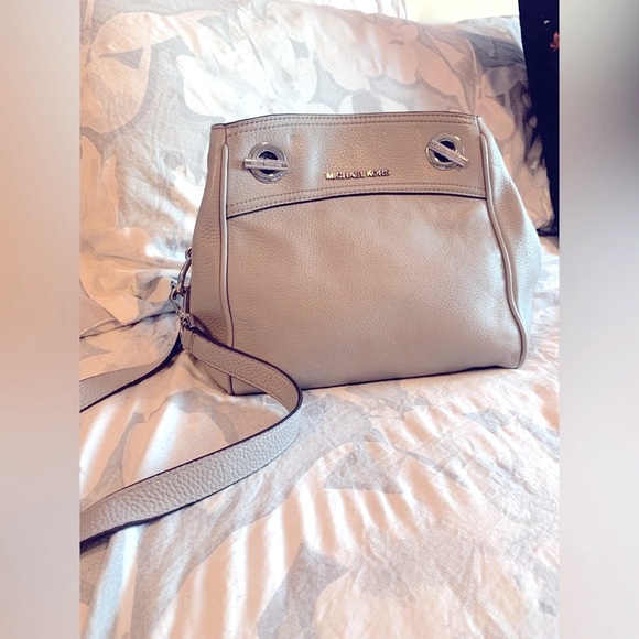 MICHAEL Michael Kors Handbags - Michael Kors Leather Bag